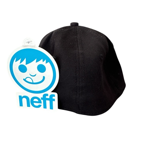 neff NWT Fitted Black Men’s Hat Size S/M - Picture 2 of 4